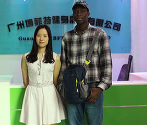 西非客戶來中國廣州博菲特進口健身房器材