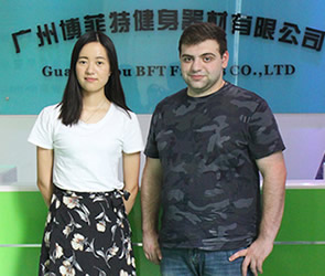 來自俄羅斯的客戶到博菲特采購商用健身房器材