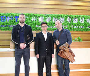阿爾巴尼亞客戶來中國采購博菲特健身器材