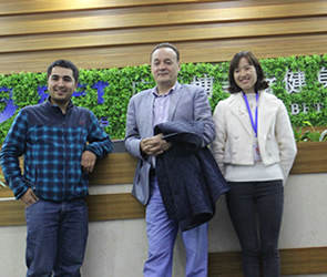 烏茲別克斯坦客戶來中國采購健身房器材