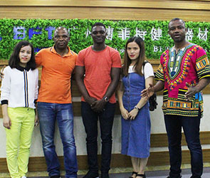 國外客戶來中國進(jìn)口健身房器材