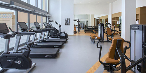 博菲特健身器材生產(chǎn)廠家與馬來西亞客戶簽約