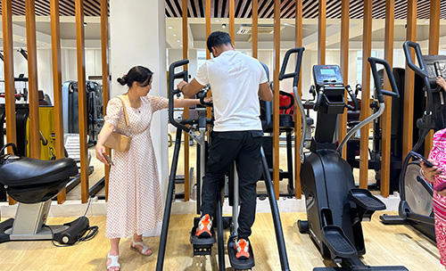 外貿(mào)客戶如何選擇中國健身器材廠家