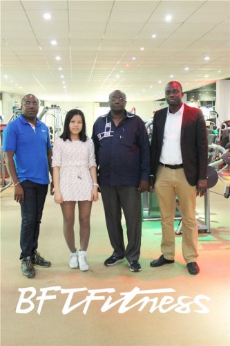 布基納法索客戶來廣州博菲特進(jìn)口健身器材