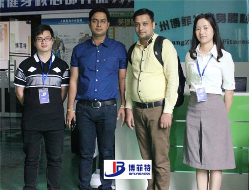 印度客戶來博菲特購買健身房器材