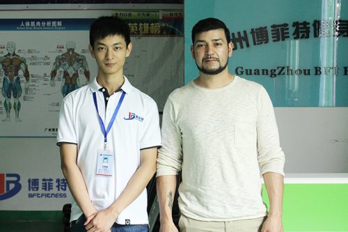 英國客戶來我們博菲特進口健身房器材