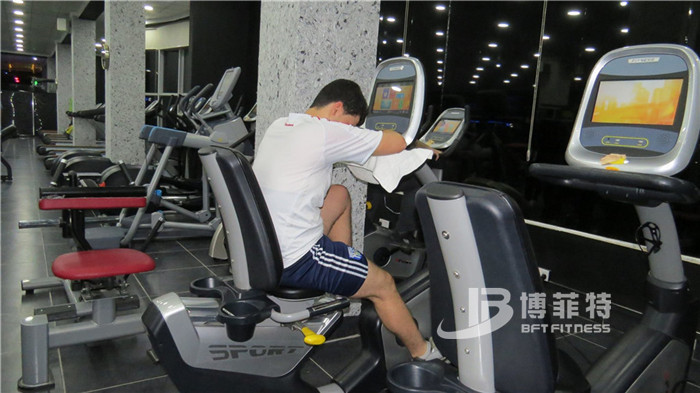 博菲特臥式健身車