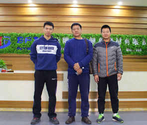 惠州客戶來博菲特為健身房采購商用健身器材