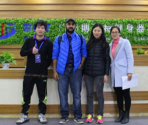 巴基斯坦客戶來(lái)中國(guó)采購(gòu)博菲特健身房商用器材