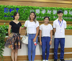 菲律賓客戶來(lái)中國(guó)廣州進(jìn)口博菲特商用健身房器材