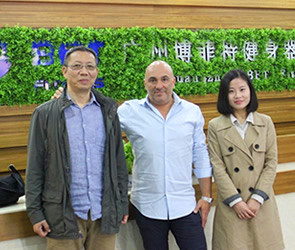 健身器械出口到美國(guó) 博菲特商用健身房器材廠家批發(fā)