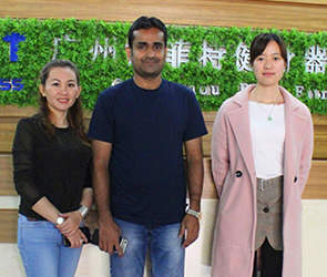 印度客戶來中國找跑步機生產(chǎn)廠家