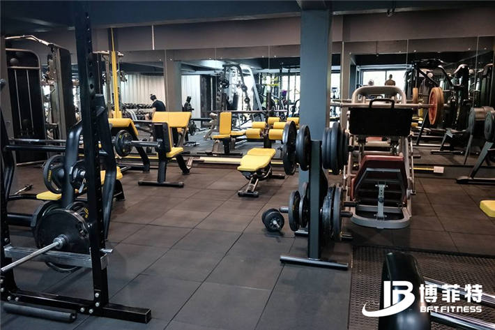 泰國健身房器材