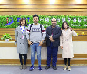 伊朗客戶來中國采購博菲特健身房器材