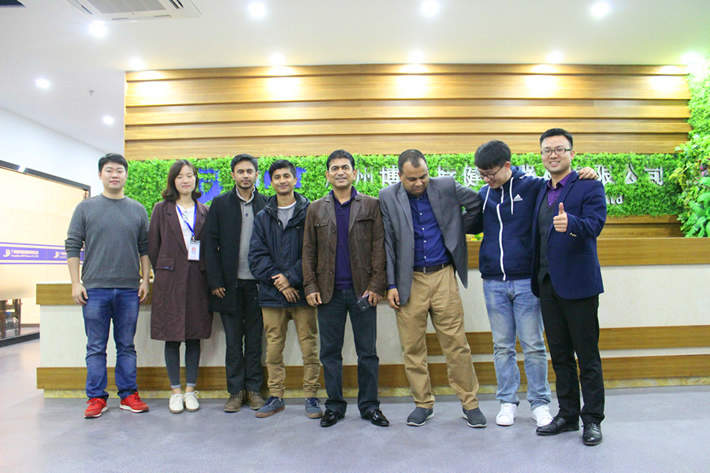 孟加拉客戶(hù)采購(gòu)健身器材