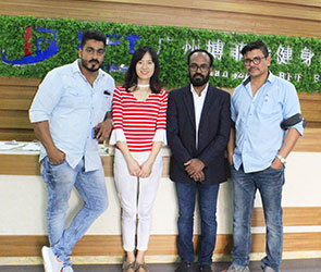 卡塔爾客戶來中國找商用健身器械生產(chǎn)廠家