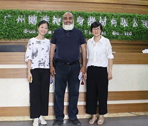 沙特客戶來中國進(jìn)口博菲特健身器材