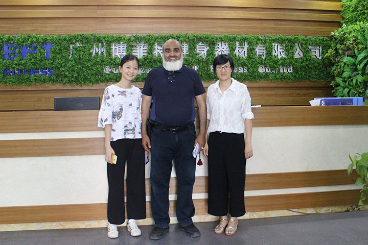 沙特來中國進(jìn)口健身器材