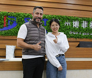 美國(guó)客戶(hù)進(jìn)口中國(guó)博菲特品牌商用健身器材