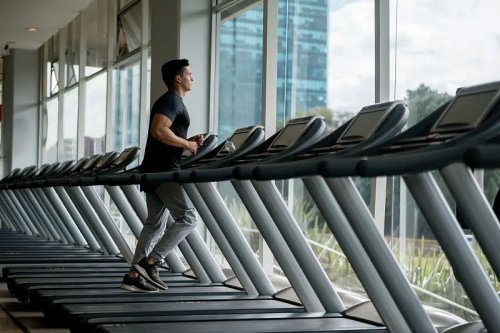 如何選擇一個好的健身器材廠家