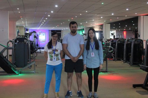 伊拉克簽約客戶合影